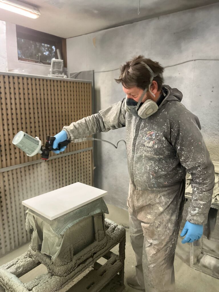 John in de spuitcabine