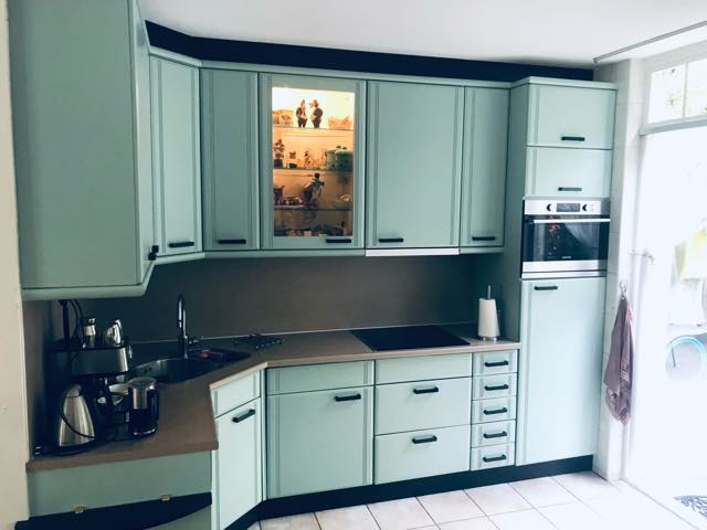 Keukenkastjes spuiten